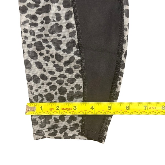 Avia Black and Gray Performance Leggings with Speckled Design - Picture 6 of 9